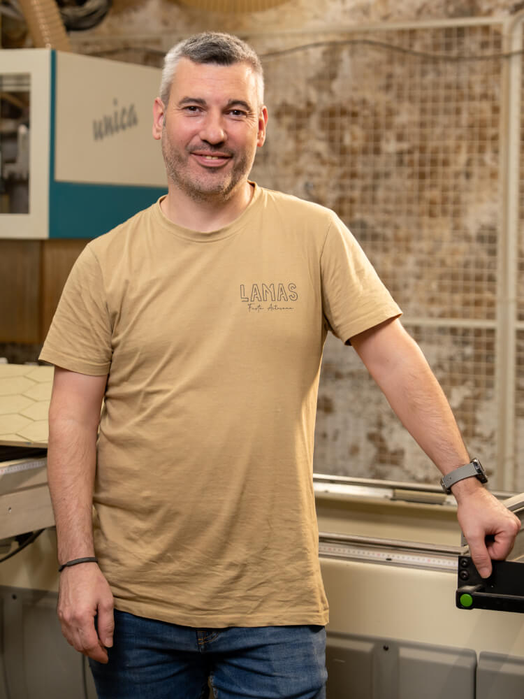 LLUÍS SERRA - CAP DE TALLER